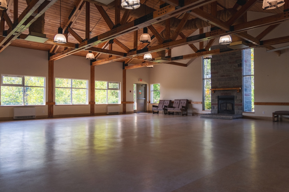 Chalet Alfred Simard Grande Salle Gauche